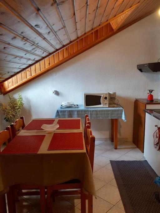 Cozy Loft With Fireplace & View Metsovo Extérieur photo
